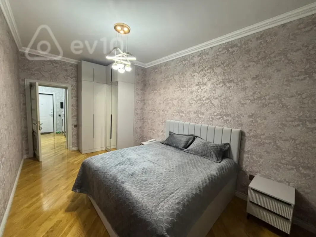 Kirayə verilir 2 otaqlı yeni tikili 66 m²