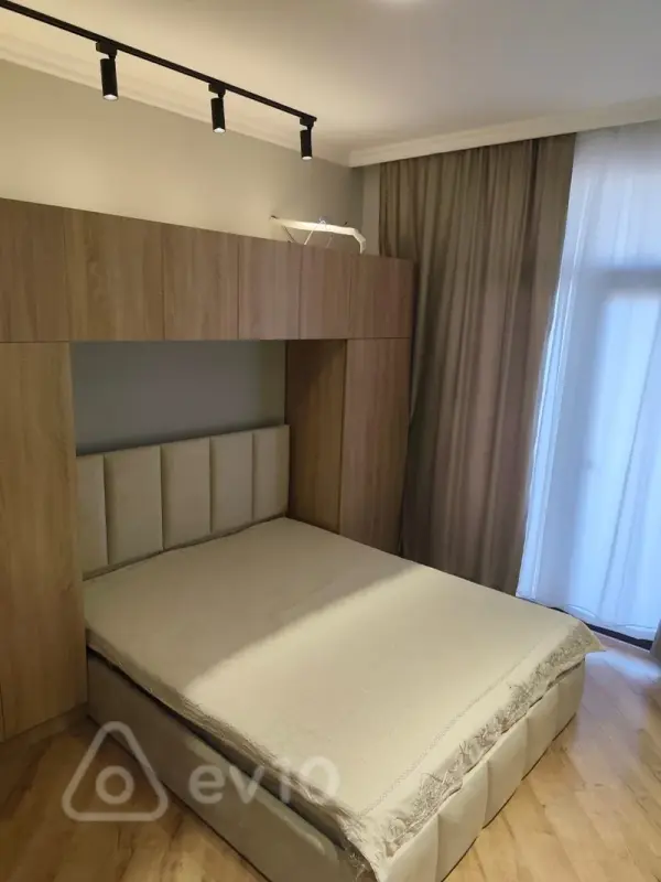 Kirayə verilir 2 otaqlı yeni tikili 60 m²
