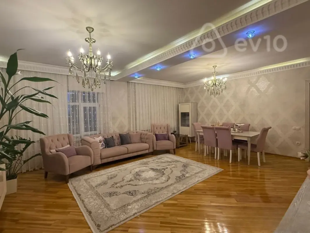 Satılır 5 otaqlı köhnə tikili 110 m²