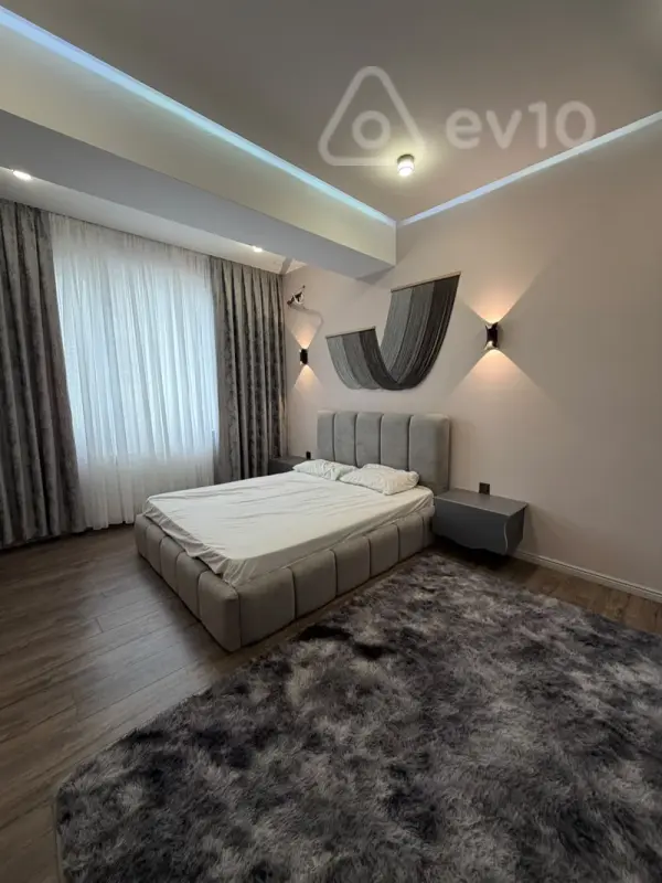 Kirayə verilir 2 otaqlı yeni tikili 70 m²