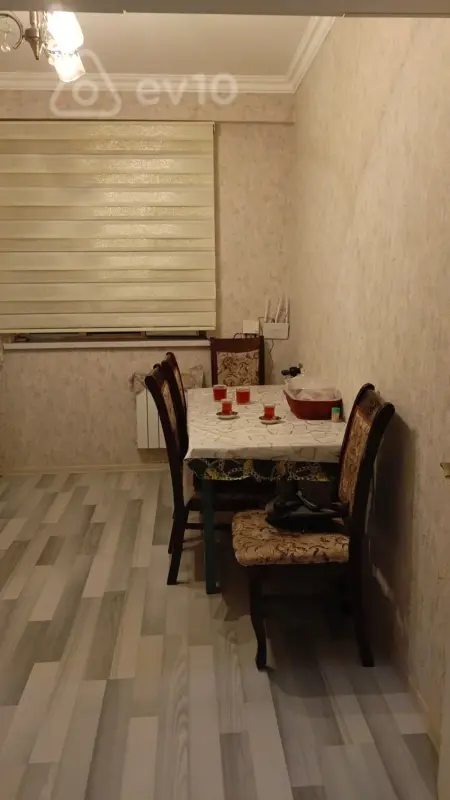 Kirayə verilir 2 otaqlı köhnə tikili 48 m²