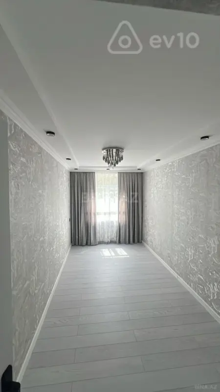 Satılır 3 otaqlı köhnə tikili 82 m²