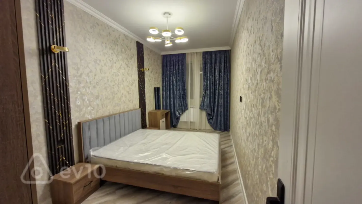 Kirayə verilir 2 otaqlı köhnə tikili 45 m²