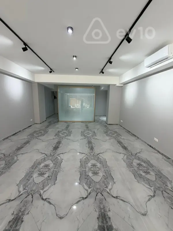 Kirayə verilir mənzil 110 m²