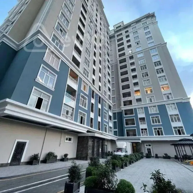 Kirayə verilir 2 otaqlı yeni tikili 76 m²