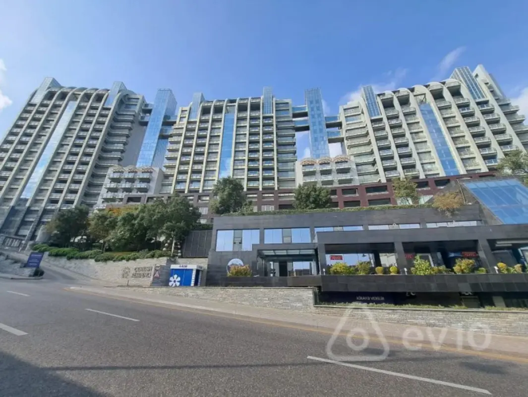 Kirayə verilir 2 otaqlı yeni tikili 110 m²