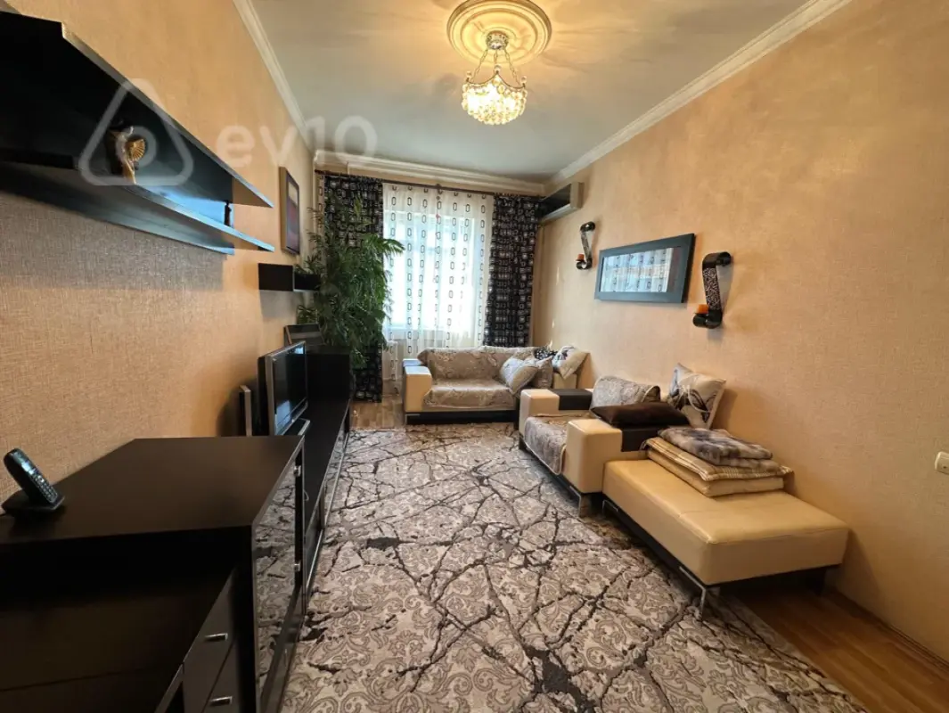 Kirayə verilir 2 otaqlı yeni tikili 68 m²