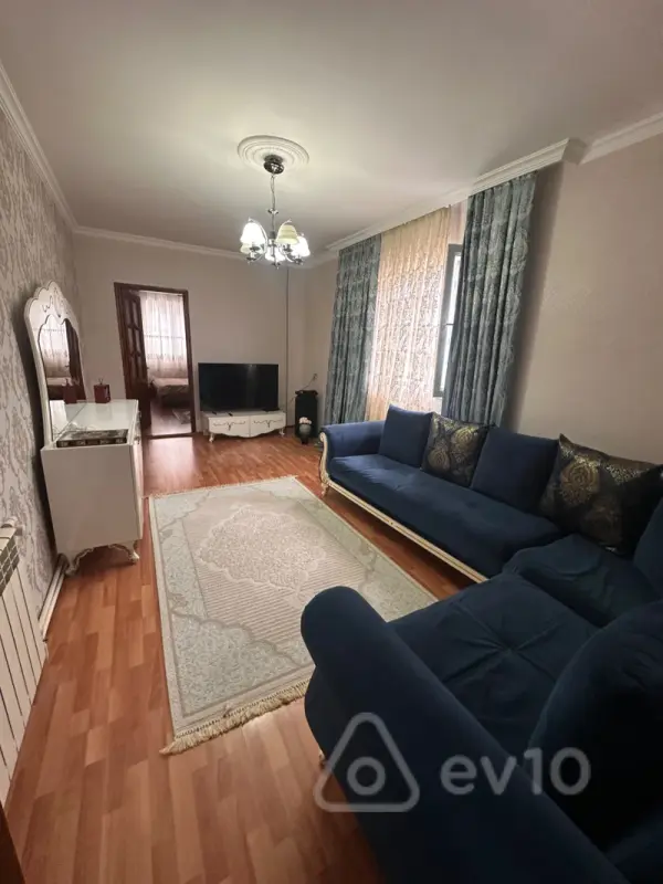 Satılır 5 otaqlı həyət evi 90 m²