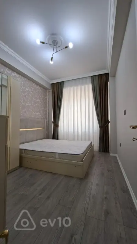 Satılır 2 otaqlı yeni tikili 64 m²