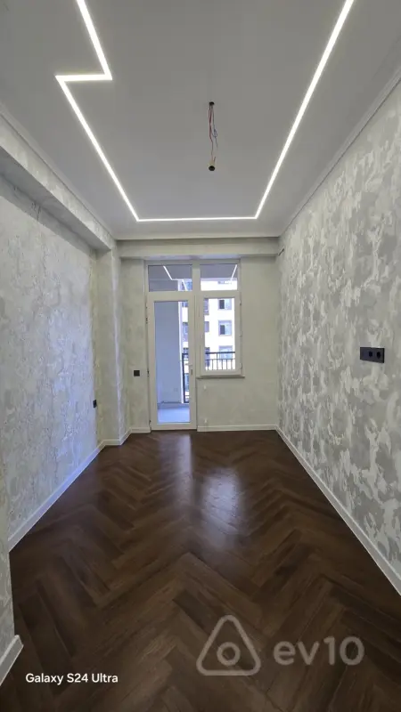 Satılır 2 otaqlı yeni tikili 58 m²