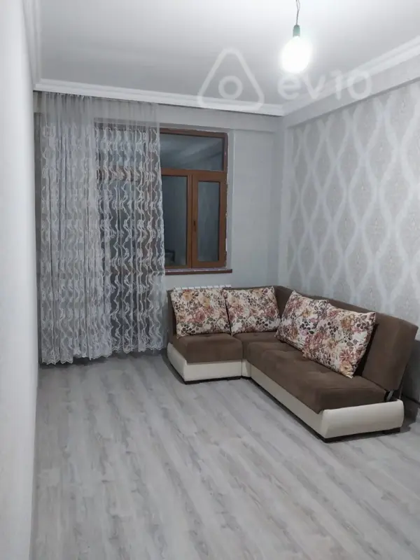 Kirayə verilir 2 otaqlı yeni tikili 60 m²