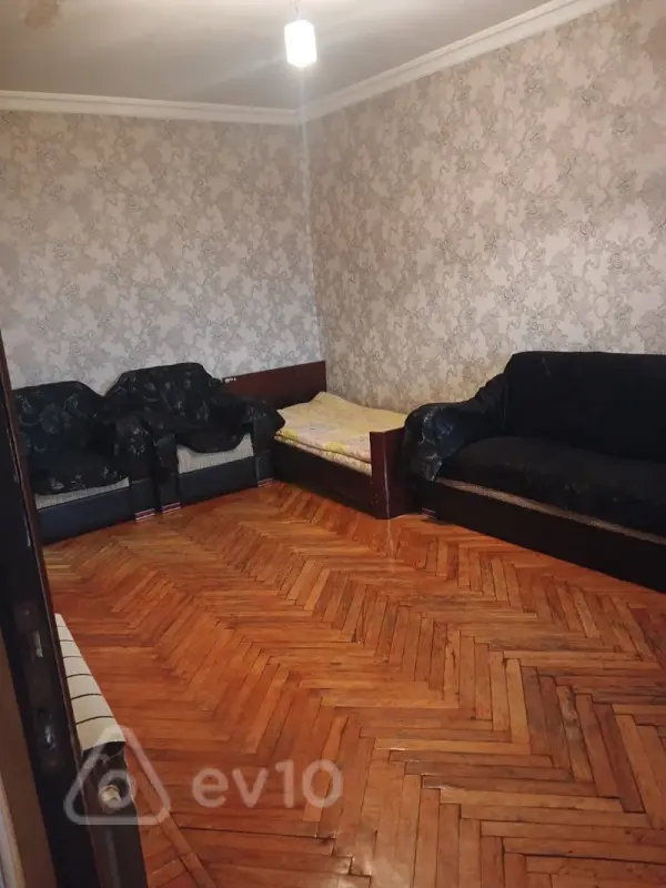 Kirayə verilir 1 otaqlı köhnə tikili 40 m²