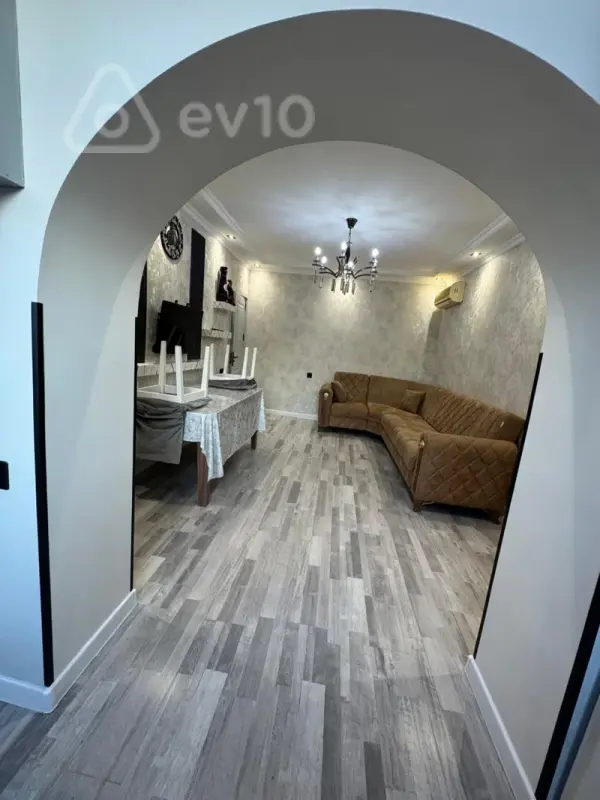 Kirayə verilir 3 otaqlı köhnə tikili 70 m²