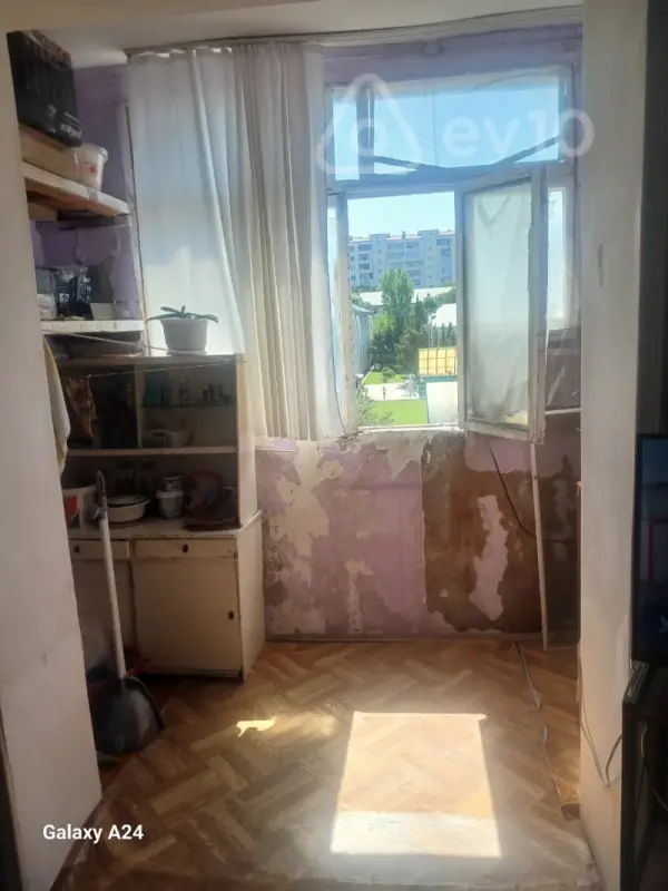 Satılır 1 otaqlı köhnə tikili 18 m²