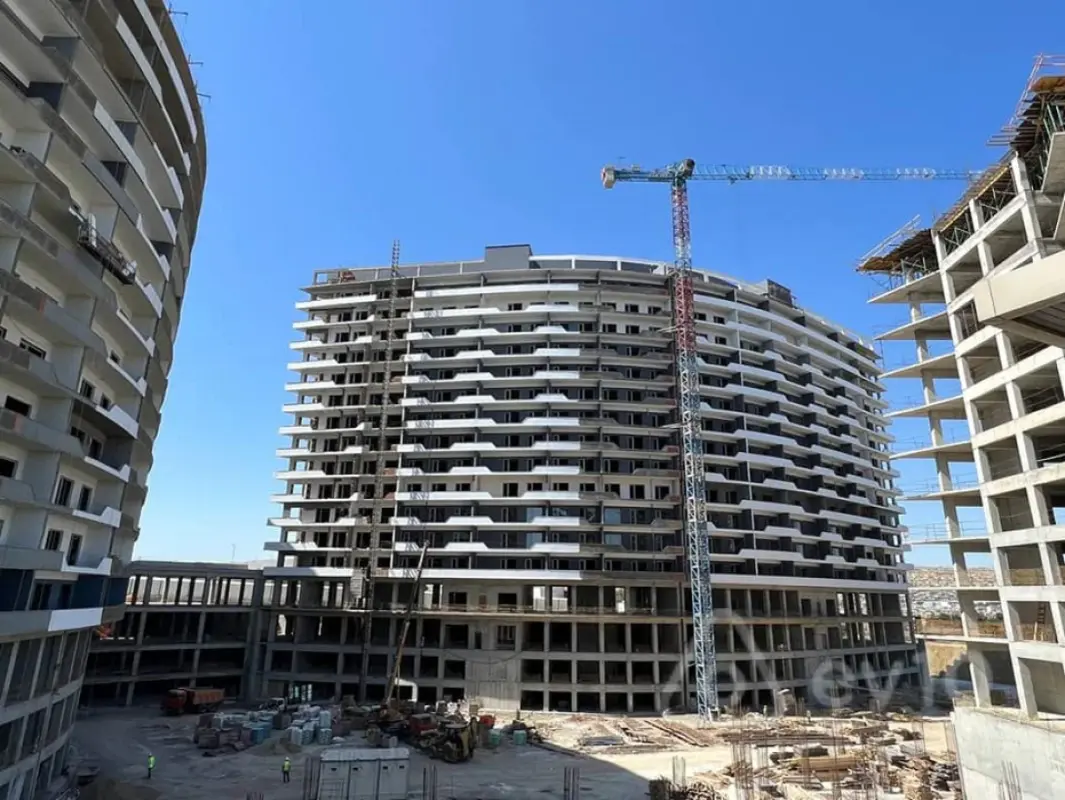Satılır 2 otaqlı yeni tikili 123.6 m²