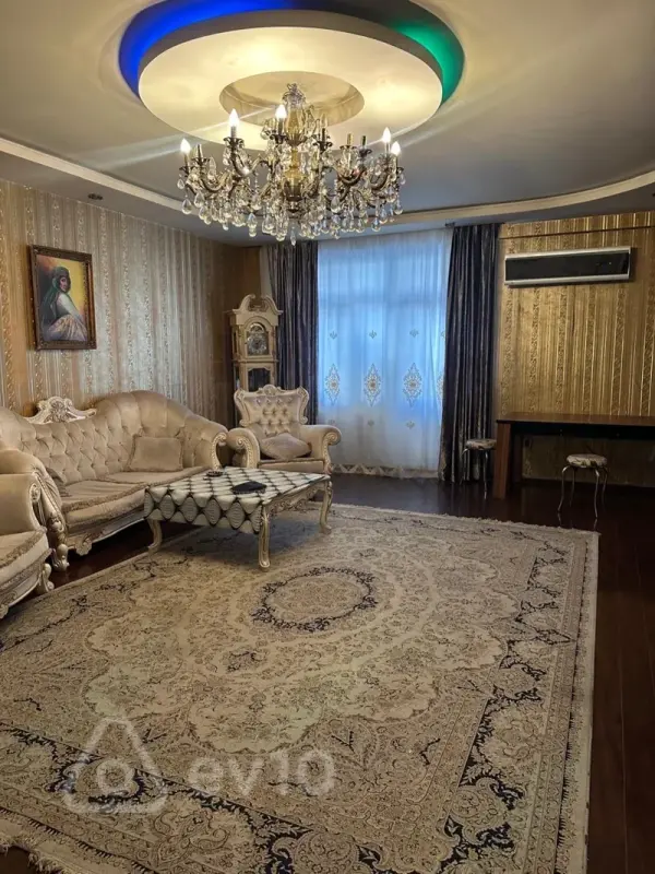 Kirayə verilir 3 otaqlı yeni tikili 100 m²
