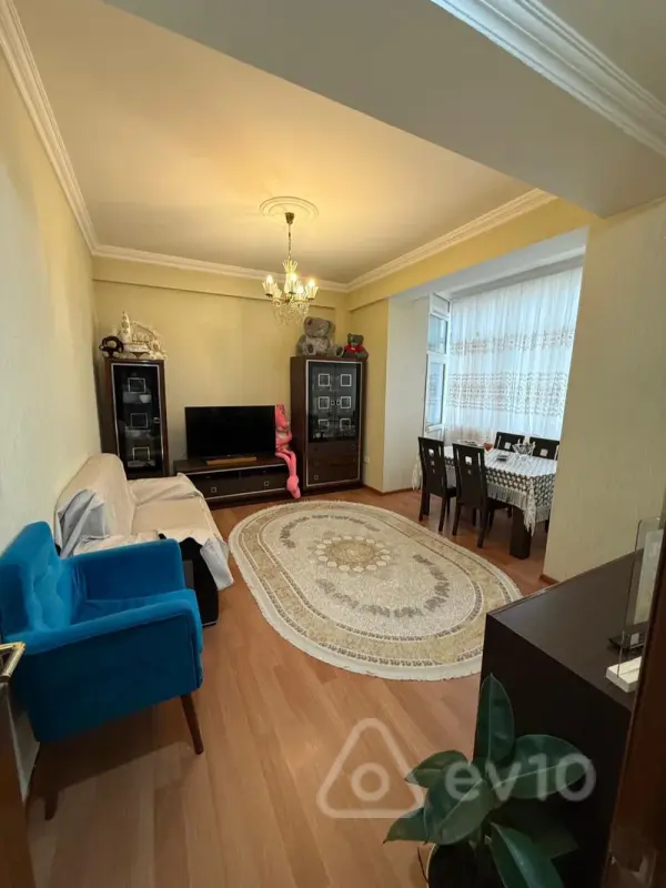 Kirayə verilir 2 otaqlı yeni tikili 65 m²