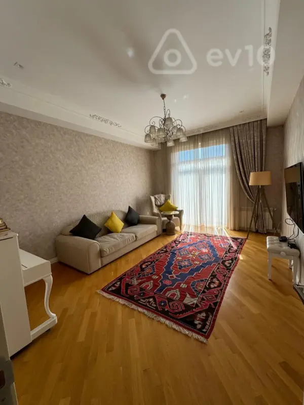 Kirayə verilir 2 otaqlı yeni tikili 100 m²