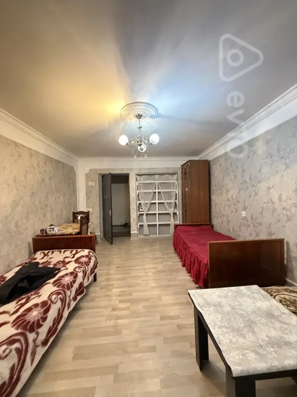 Kirayə verilir 1 otaqlı köhnə tikili 20 m²