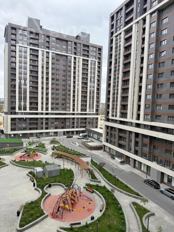 Kirayə verilir 3 otaqlı yeni tikili 130 m²