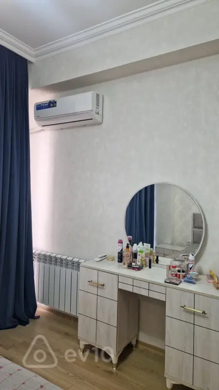 Kirayə verilir 2 otaqlı yeni tikili 110 m²