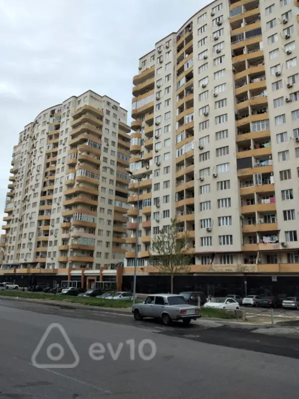 Kirayə verilir 2 otaqlı yeni tikili 77 m²