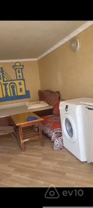 Kirayə verilir 1 otaqlı həyət evi 30 m²