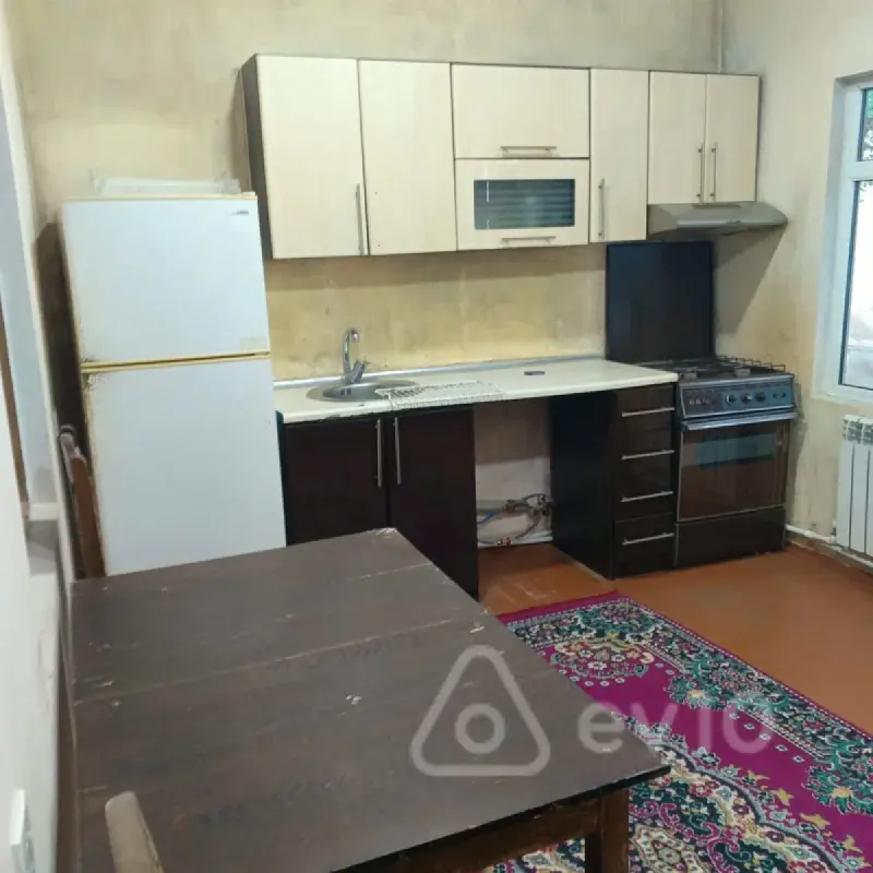 Kirayə verilir 1 otaqlı həyət evi 35 m²