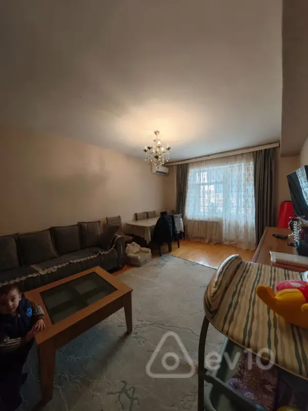 Satılır 3 otaqlı köhnə tikili 107 m²