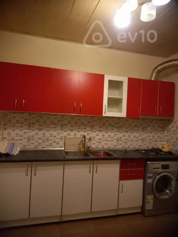 Kirayə verilir 3 otaqlı yeni tikili 100 m²