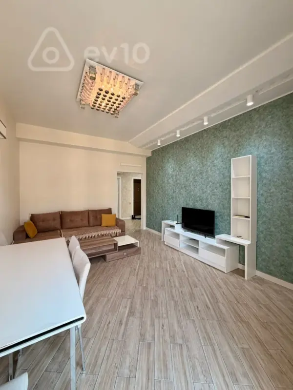 Kirayə verilir 2 otaqlı yeni tikili 100 m²