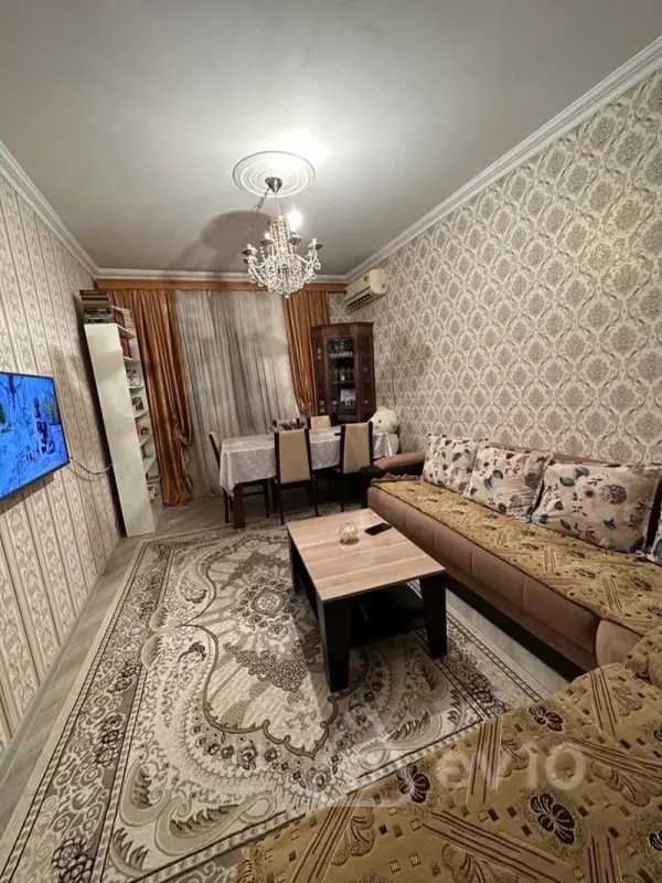 Satılır 2 otaqlı köhnə tikili 64 m²
