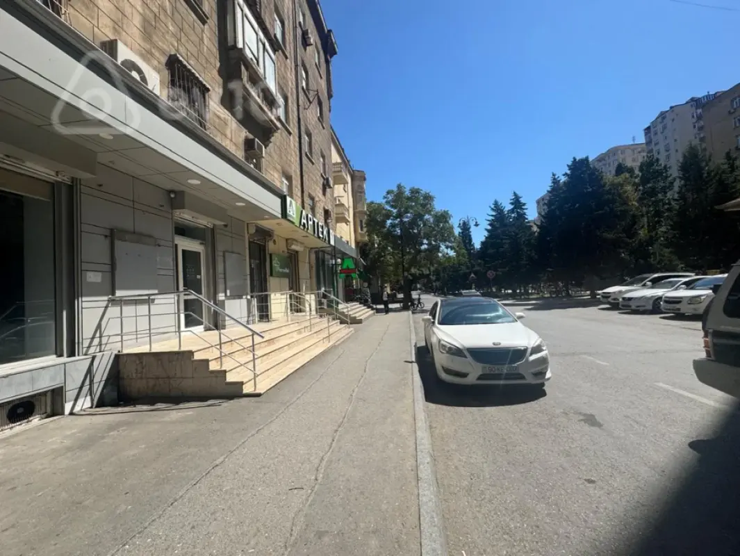 Kirayə verilir mənzil 100 m²