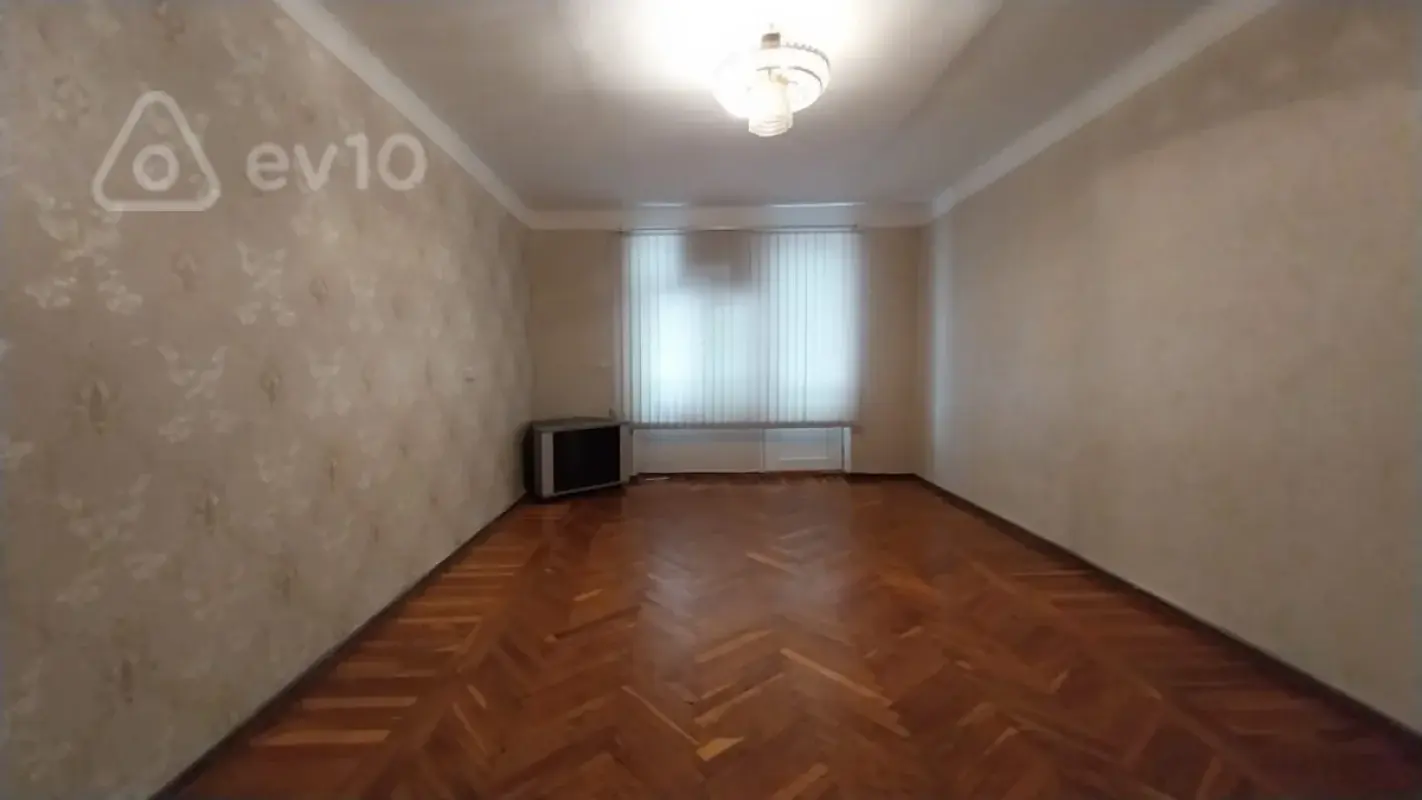 Satılır 3 otaqlı köhnə tikili 87 m²