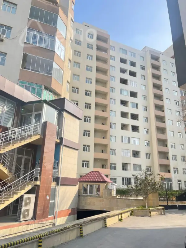 Satılır 2 otaqlı yeni tikili 82 m²