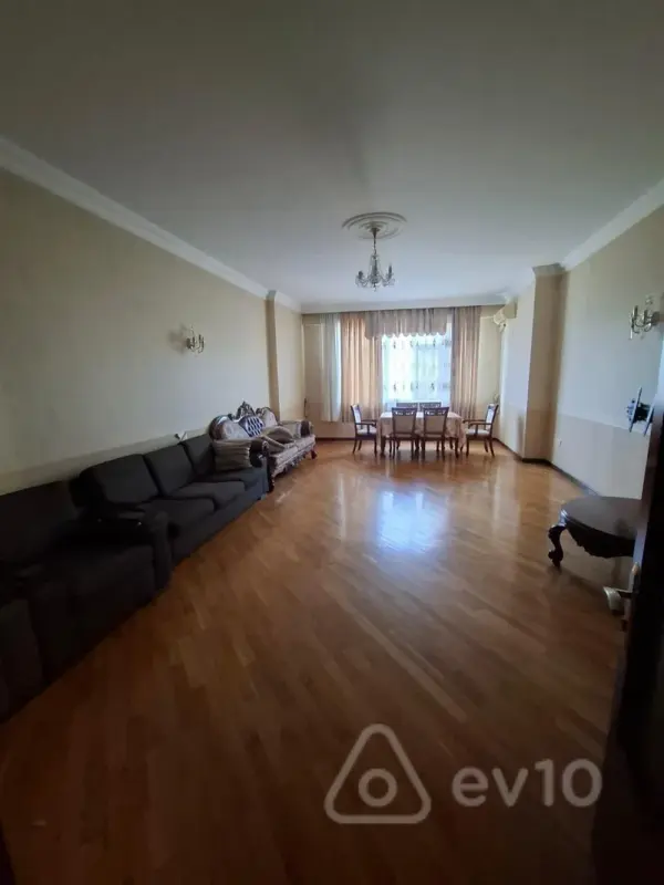 Kirayə verilir 3 otaqlı yeni tikili 125 m²
