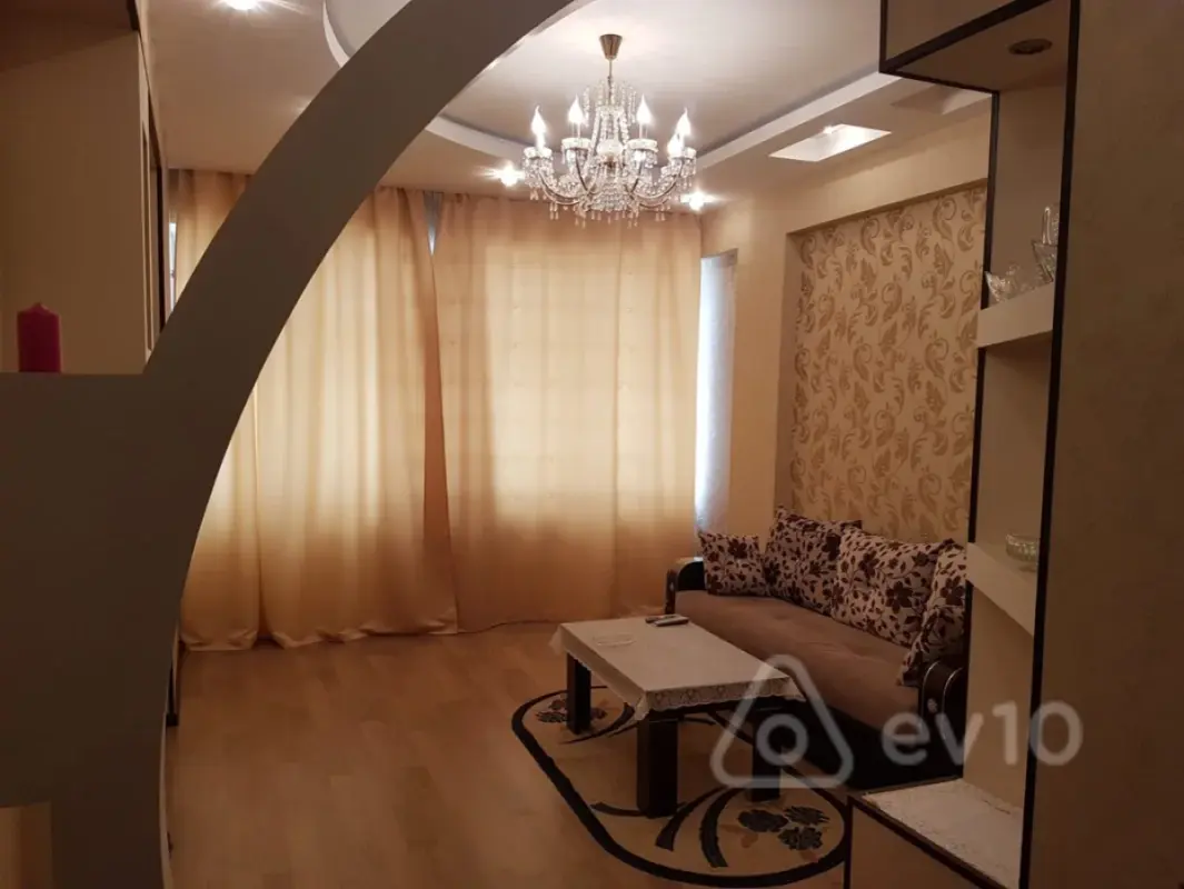 Kirayə verilir 2 otaqlı yeni tikili 65 m²