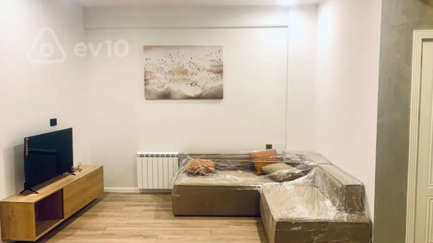Kirayə verilir 2 otaqlı yeni tikili 80 m²