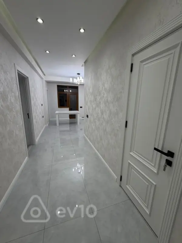 Kirayə verilir 3 otaqlı yeni tikili 85 m²