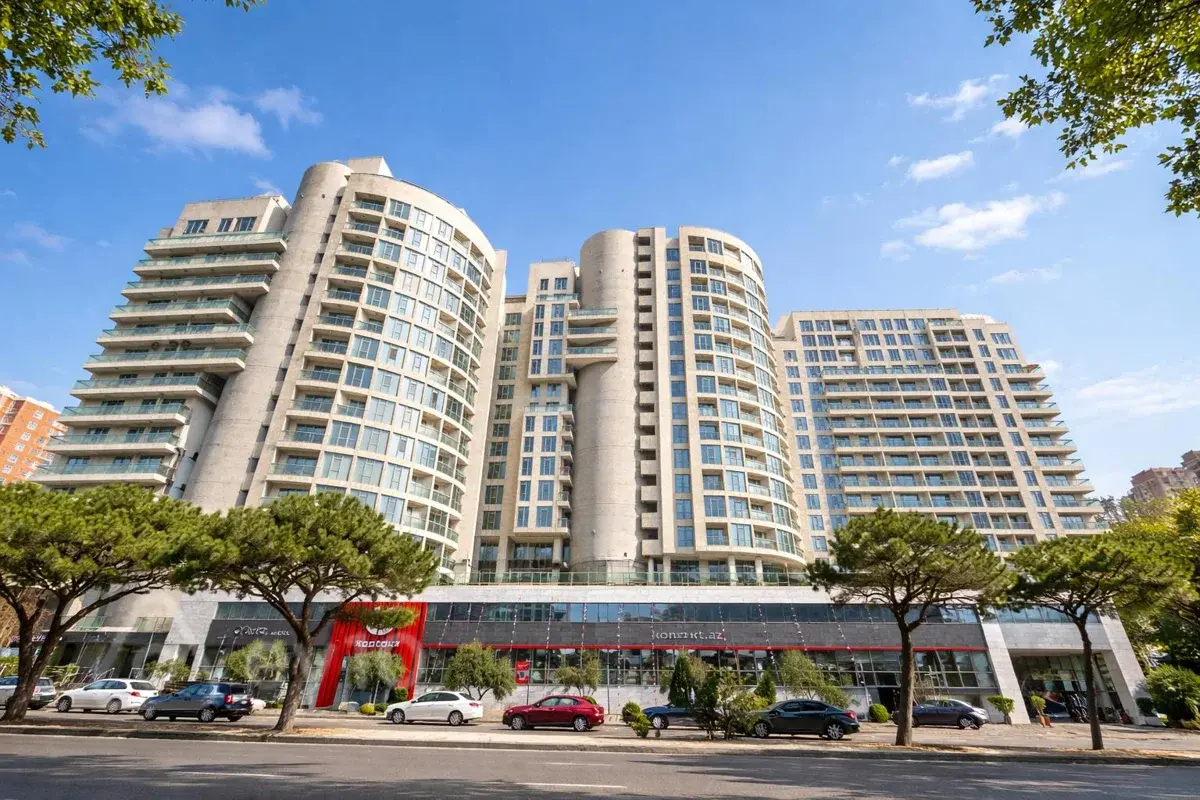 Kirayə verilir 2 otaqlı yeni tikili 70 m²