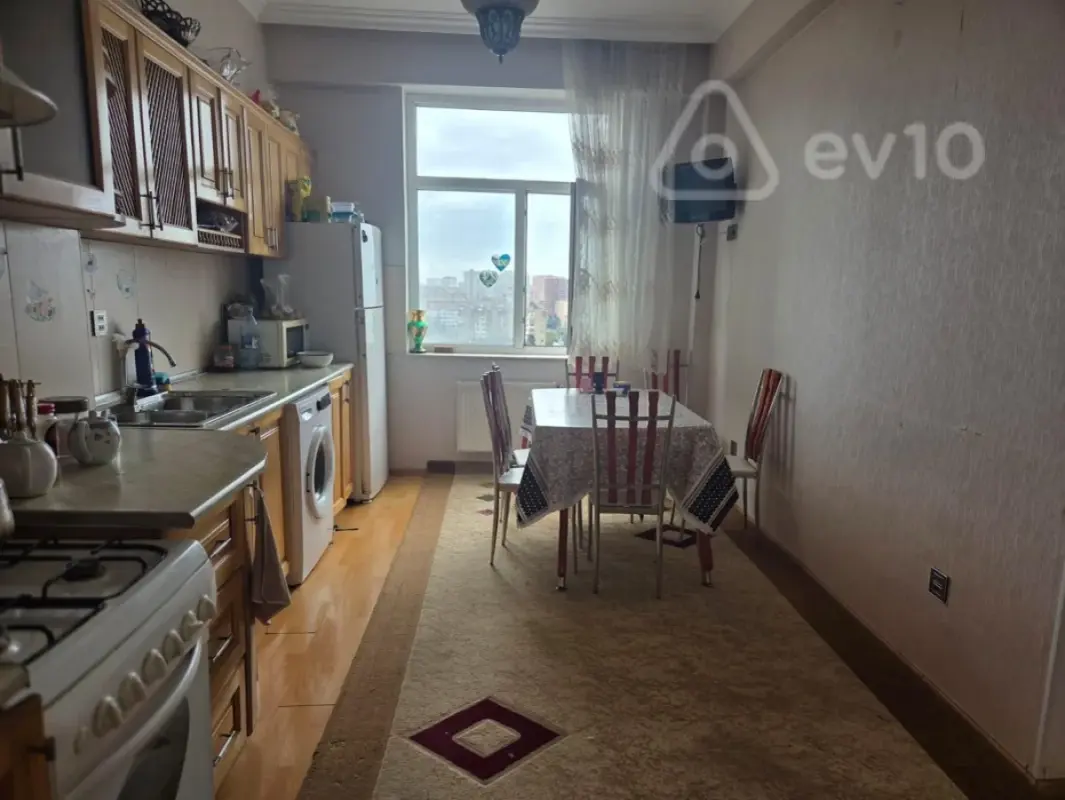 Satılır 3 otaqlı yeni tikili 106 m²