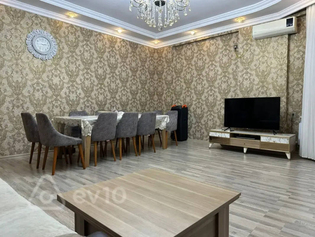 Satılır 4 otaqlı yeni tikili 160 m²