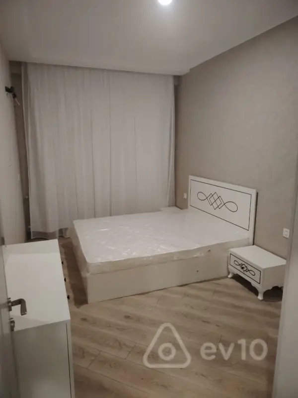 Kirayə verilir 2 otaqlı yeni tikili 60 m²