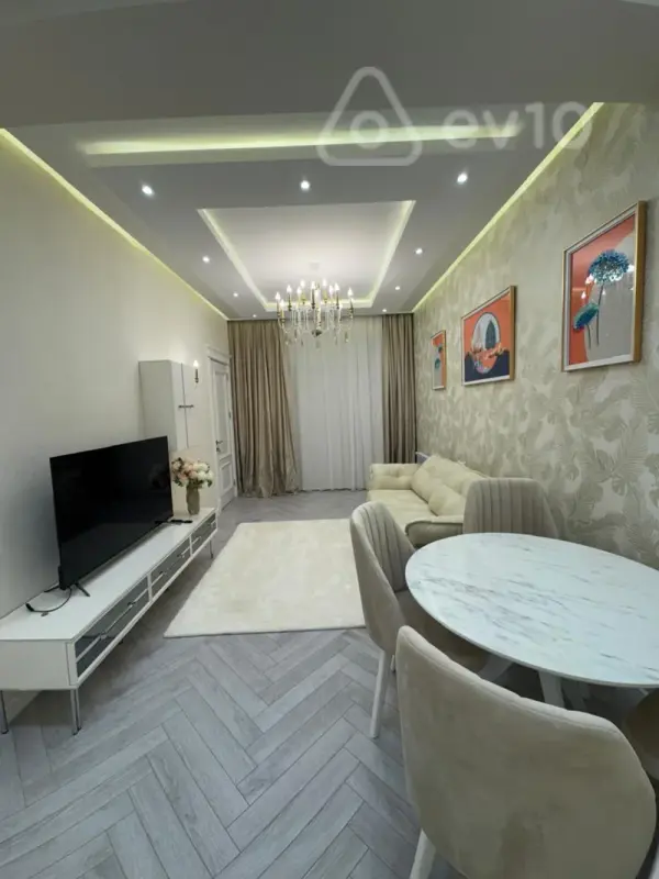 Satılır 3 otaqlı yeni tikili 100 m²