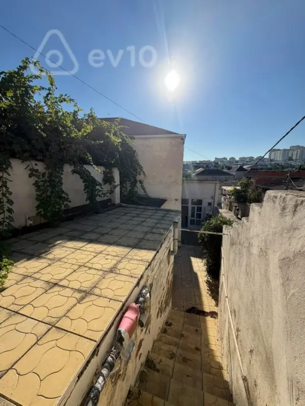 Satılır 3 otaqlı həyət evi 98 m²