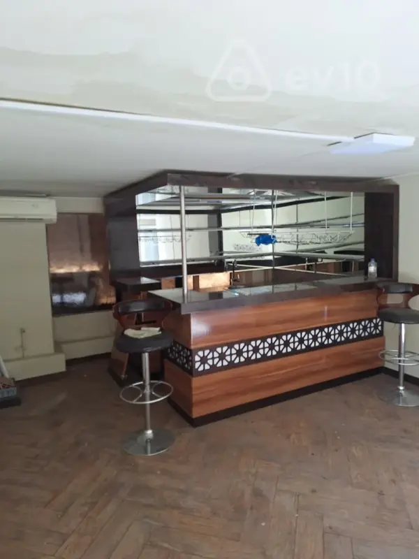 Kirayə verilir mənzil 150 m²