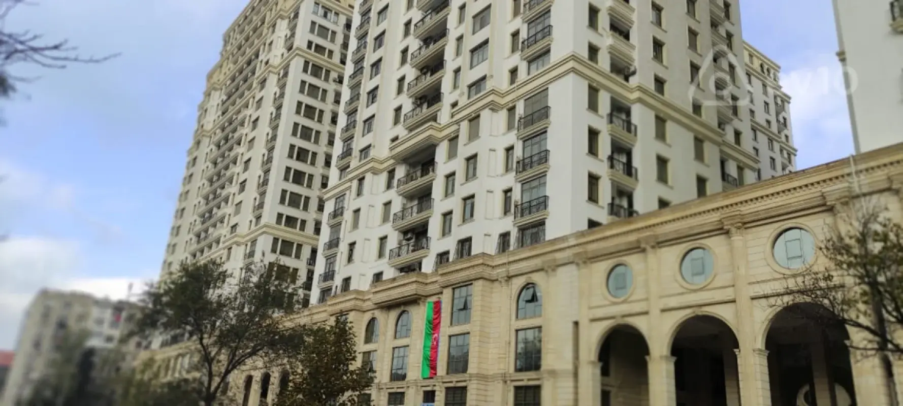 Satılır 3 otaqlı yeni tikili 130 m²