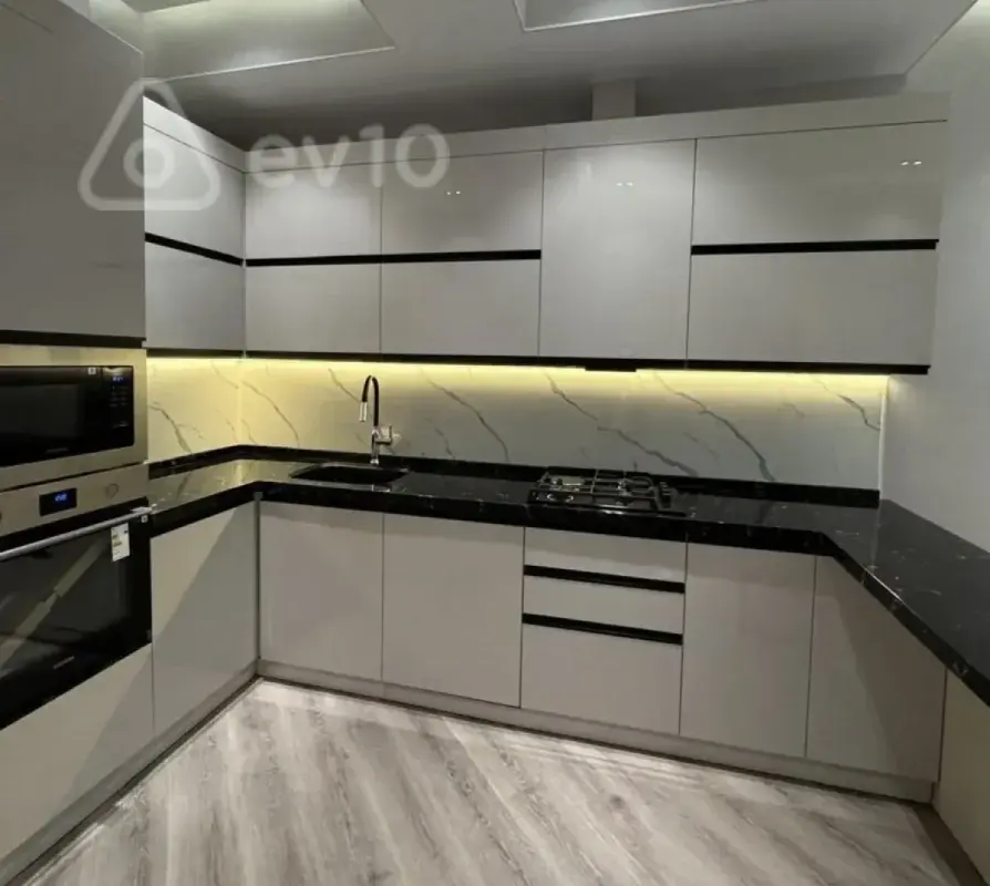 Kirayə verilir 2 otaqlı yeni tikili 70 m²