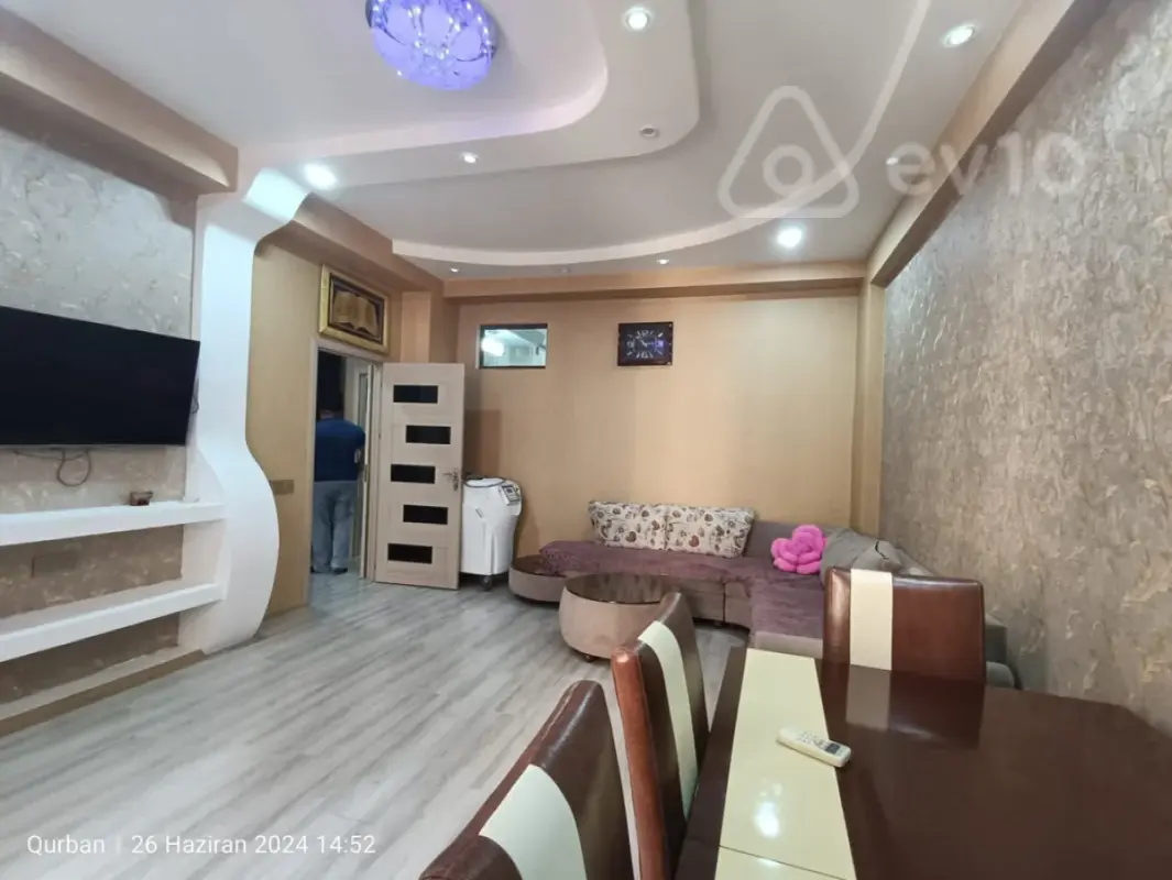 Kirayə verilir 2 otaqlı yeni tikili 65 m²