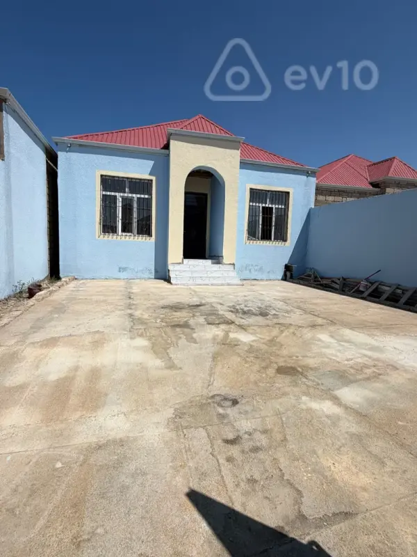 Satılır 3 otaqlı həyət evi 200 m²